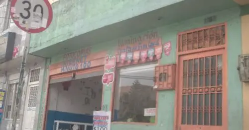 CACHARRERIA CALLE 42A 88C 10 SUR CACHARRERIA CALLE 42A 88C 10 SUR